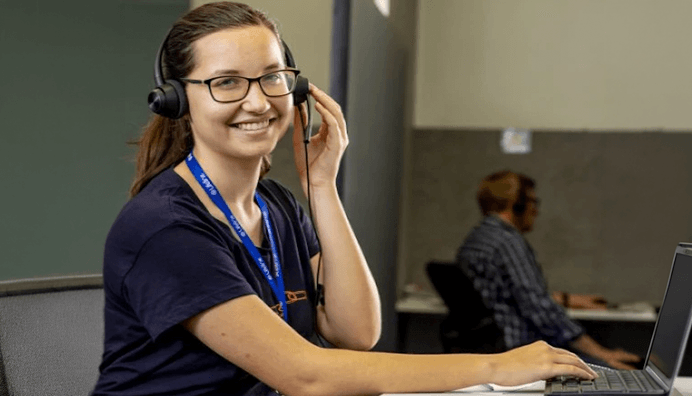 lifeline_crisis_workplace_volunteers